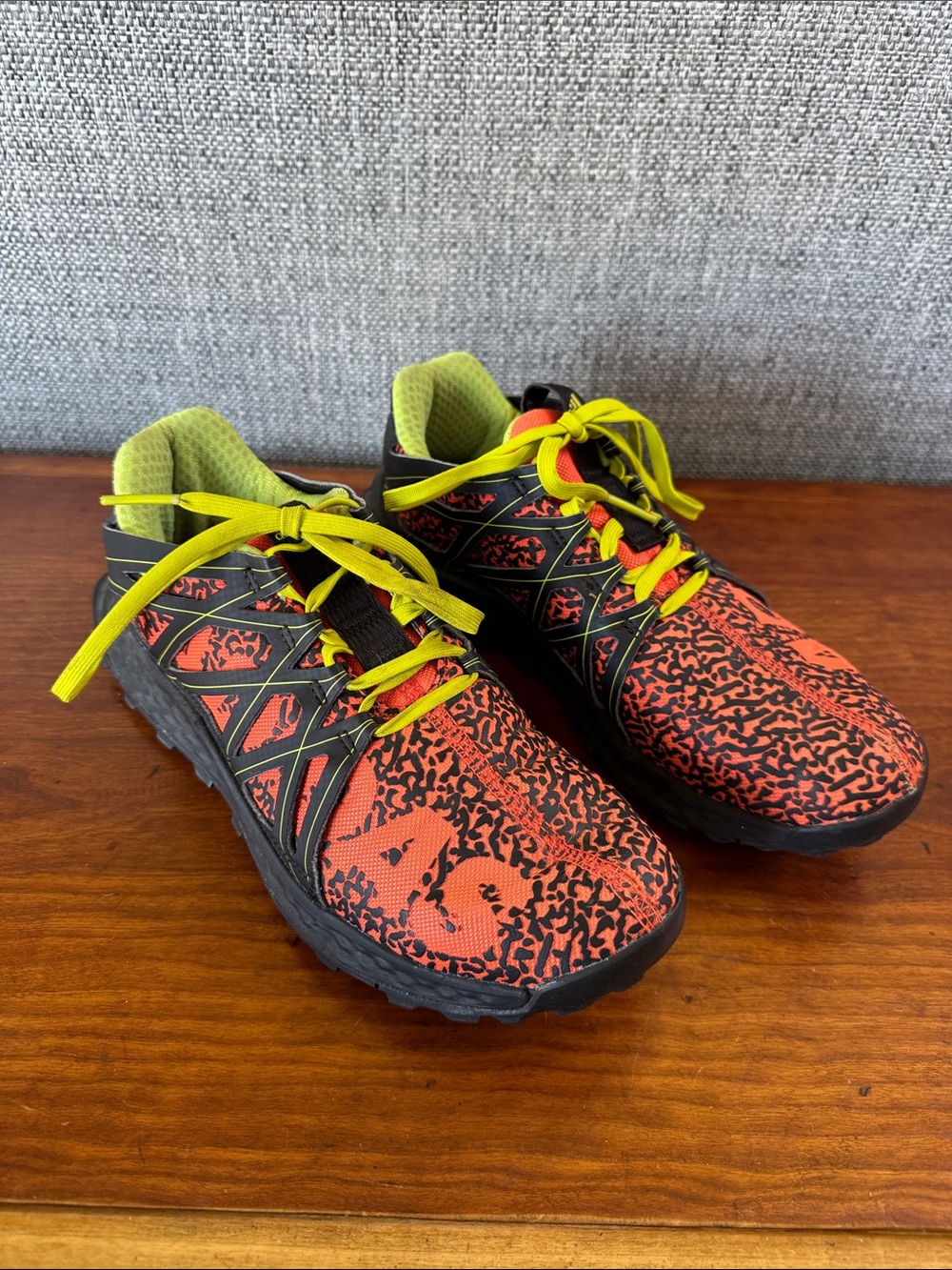 Adidas Vigor Bounce Trail Running Shoes Orange Black Neon Laces Size Men 6 or 6Y